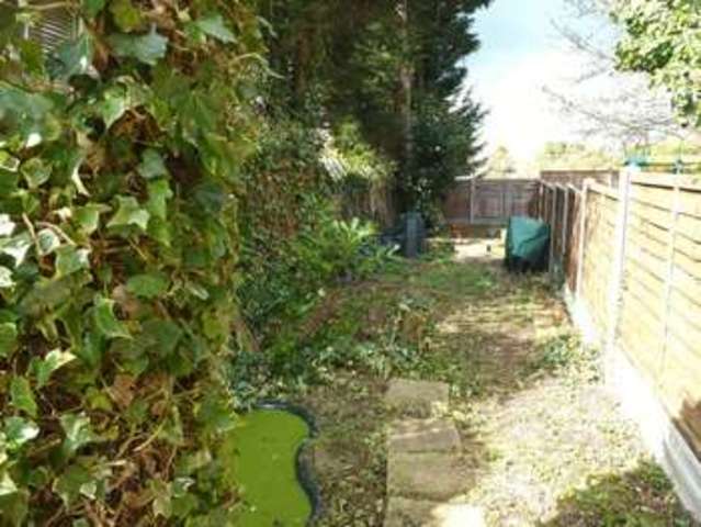  Image of 2 bedroom Terraced house for sale in Leatherhead Road Bookham Leatherhead KT23 at Leatherhead Road  Bookham, KT23 4RW