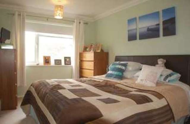  Image of Property for sale in Covey Way Alresford SO24 at Covey Way  Alresford, SO24 9QN