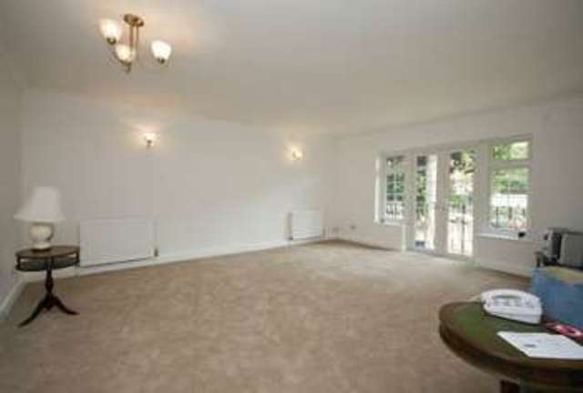  Image of 2 bedroom Flat for sale in Myrtleside Close Northwood HA6 at Northwood, HA6 2XQ