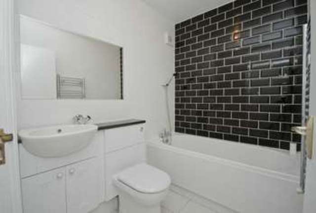  Image of 2 bedroom Flat for sale in Myrtleside Close Northwood HA6 at Northwood, HA6 2XQ