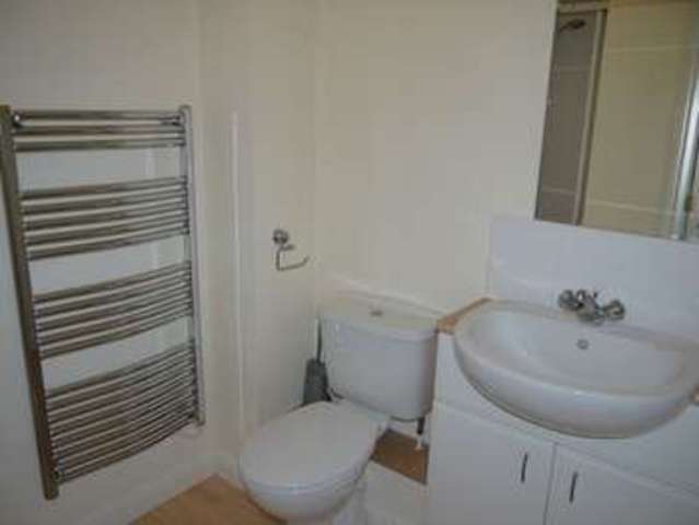  Image of 2 bedroom Flat to rent in Bright Wire Crescent Eastleigh SO50 at Bright Wire Crescent  EASTLEIGH, SO50 5SQ