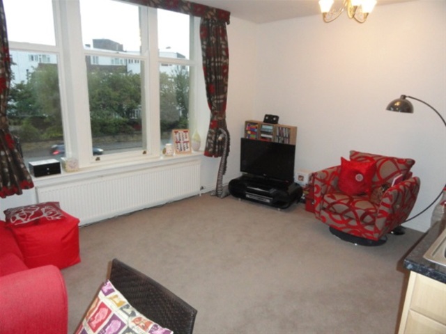  Image of 1 bedroom Flat for sale in Avondale Road Shipley BD18 at Shipley, BD18 4QN