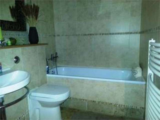  Image of 2 bedroom Apartment for sale in Forge Way Southend-on-Sea SS1 at 1 Forge way Southend on sea Southend-on-Sea, SS1 2ZS
