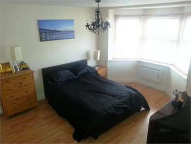  Image of 2 bedroom Apartment for sale in Forge Way Southend-on-Sea SS1 at 1 Forge way Southend on sea Southend-on-Sea, SS1 2ZS