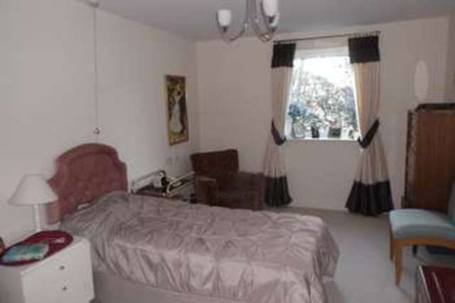  Image of 1 bedroom Flat for sale in Union Place Broadwater Worthing BN11 at 1 Union Place  Worthing., BN11 1AH