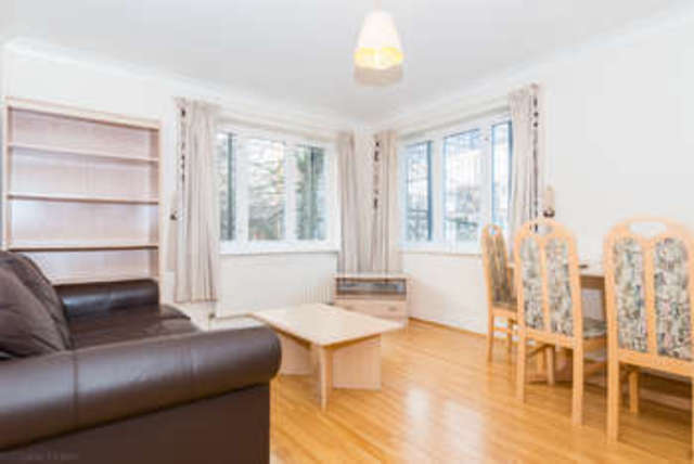  Image of 2 bedroom Flat to rent in Manchester Road London E14 at Barons Lodge  Docklands, E14 3BL