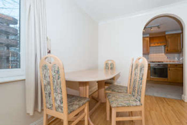  Image of 2 bedroom Flat to rent in Manchester Road London E14 at Barons Lodge  Docklands, E14 3BL