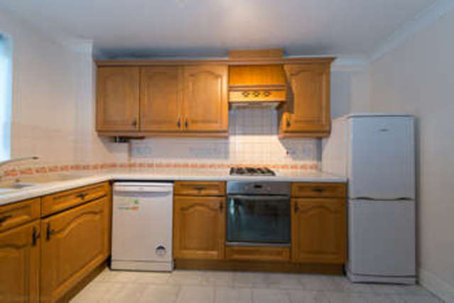  Image of 2 bedroom Flat to rent in Manchester Road London E14 at Barons Lodge  Docklands, E14 3BL