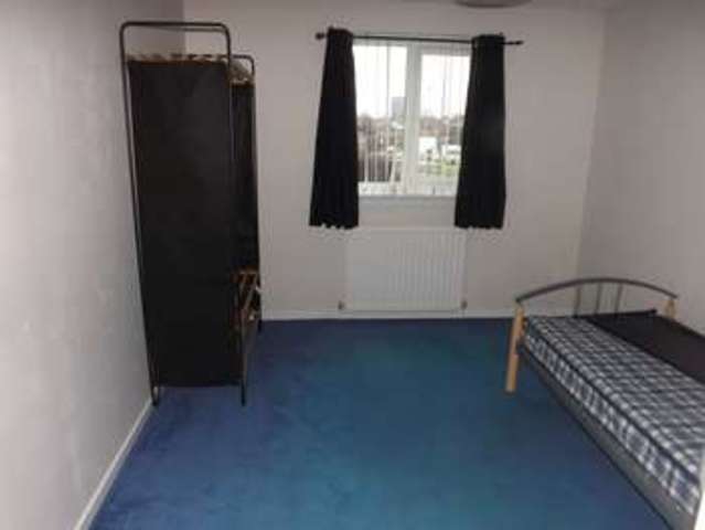  Image of 2 bedroom Flat to rent in Ann Court Hamilton ML3 at Ann Court Burnbank Hamilton, ML3 9HB