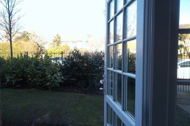  Image of 1 bedroom Flat for sale in Church Street Littlehampton BN17 at 14 Church Street  Littlehamptom, BN17 5FE