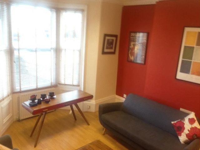  Image of Property to rent in Lansdowne Terrace Gosforth Newcastle upon Tyne NE3 at Lansdowne Terrace Gosforth Newcastle Upon Tyne, NE3 1HN