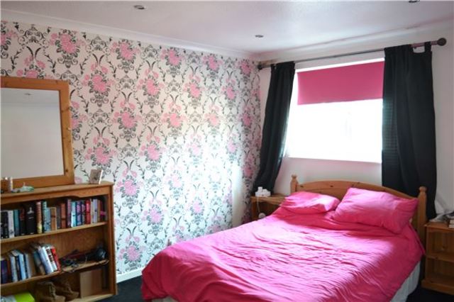  Image of 3 bedroom Terraced house for sale in Northampton Way St. Leonards-on-Sea TN38 at East Sussex, TN38 9QN