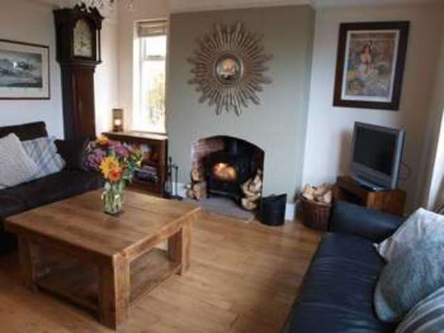  Image of 4 bedroom Detached house for sale in Station Road Sutton-on-Trent Newark NG23 at 17 Station Road  Newark, NG23 6QF