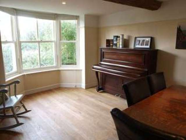  Image of 4 bedroom Detached house for sale in Station Road Sutton-on-Trent Newark NG23 at 17 Station Road  Newark, NG23 6QF