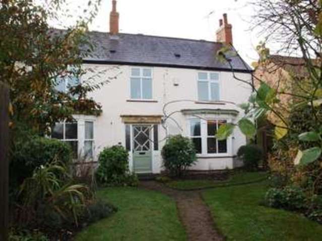  Image of 4 bedroom Detached house for sale in Station Road Sutton-on-Trent Newark NG23 at 17 Station Road  Newark, NG23 6QF