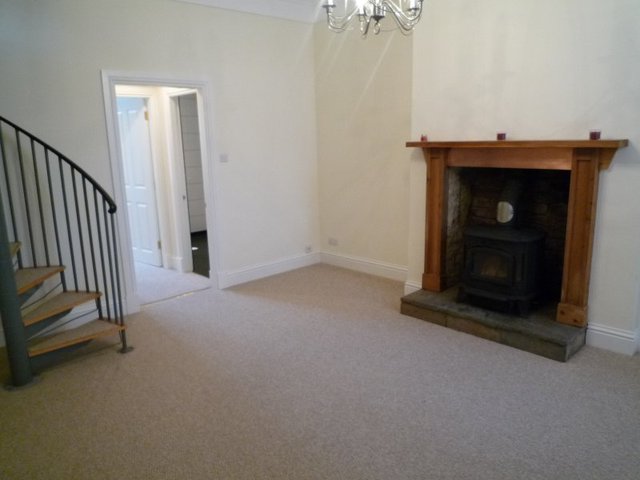  Image of 2 bedroom Cottage to rent in West Calder EH55 at West Calder West Lothian West Lothian, EH55 8RQ