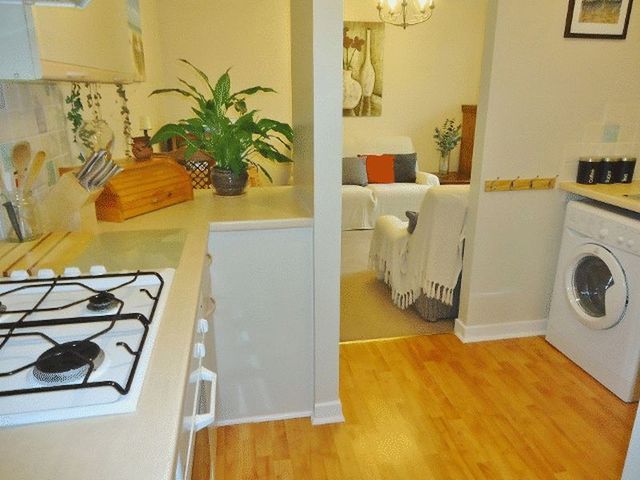  Image of 1 bedroom Terraced house for sale in Primrose Court Tillicoultry FK13 at Primrose Court  Tillicoultry, FK13 6BA