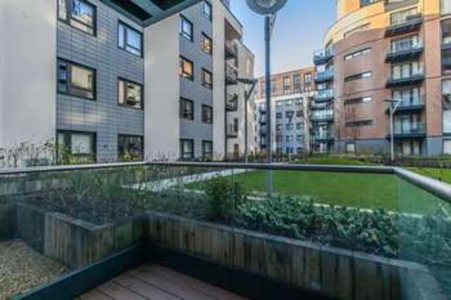  Image of Flat for sale in Cobblestone Square London E1W at Binnacle House  Wapping, E1W 3AR