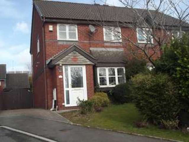  Image of 3 bedroom Property to rent in Rushfield Gardens Bridgend CF31 at Rushfield Gardens  Bridgend, CF31 1DE