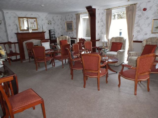  Image of 1 bedroom Flat for sale in Abbeydale Road South Sheffield S7 at 60 Abbeydale Road South  Sheffield, S7 2PZ