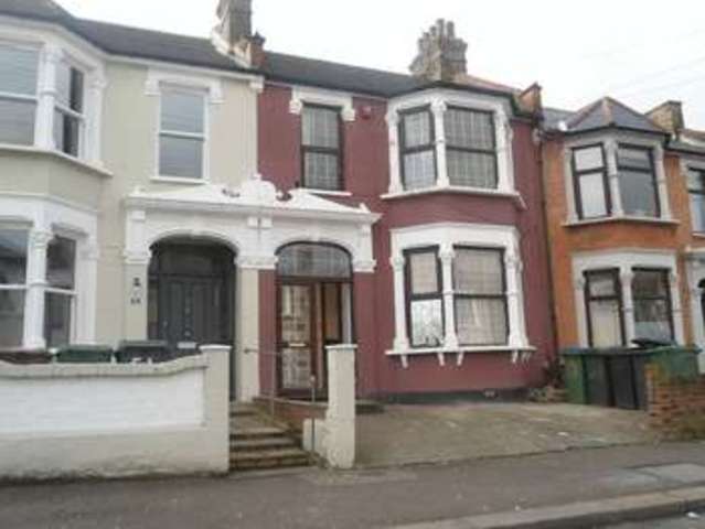  Image of 4 bedroom Detached house for sale in Greenleaf Road London E17 at Greanleaf Road Walthamstow Walthamstow, E17 6QN