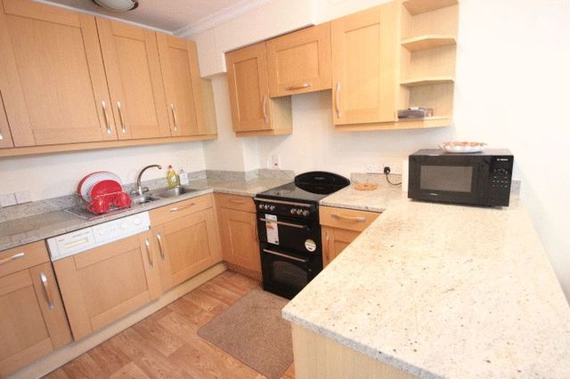  Image of 4 bedroom Terraced house to rent in Buxton Road London E15 at Gurney Road  London, E15 1QU