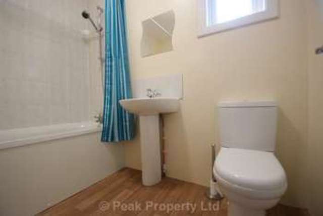  Image of 4 bedroom House Share to rent in Gordon Road Southend-on-Sea SS1 at Gordon Road  Southend On Sea, SS1 1NJ