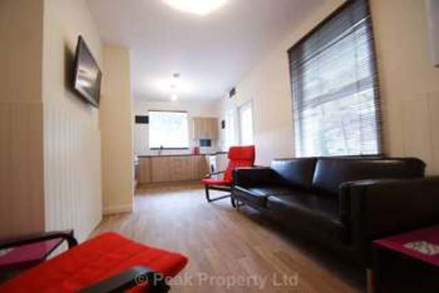  Image of 4 bedroom House Share to rent in Gordon Road Southend-on-Sea SS1 at Gordon Road  Southend On Sea, SS1 1NJ