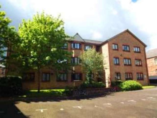  Image of 1 bedroom Flat for sale in Seabourne Road Southbourne Bournemouth BH5 at 46 Seabourne Road Bournemouth Pokesdown, BH5 2HT