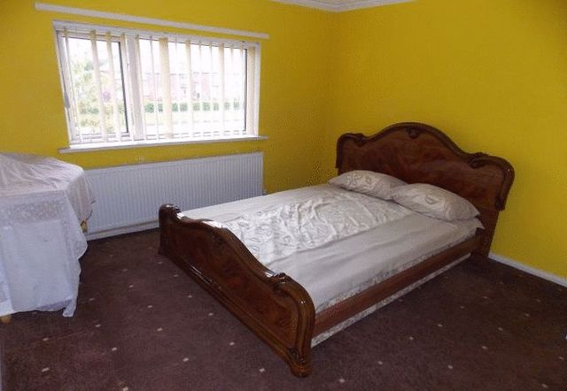  Image of 4 bedroom Semi-Detached house for sale in Herringthorpe Valley Road Rotherham S65 at Herringthorpe Valley Road  Rotherham, S65 3RY