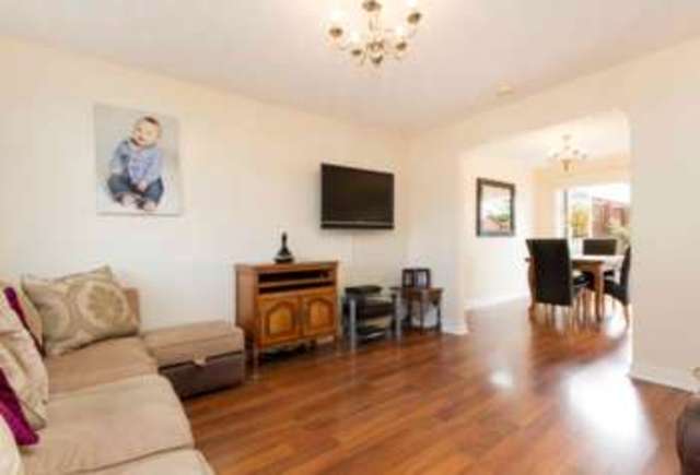  Image of 3 bedroom End of Terrace for sale in The Murrays Brae Edinburgh EH17 at The Murrays Brae  Edinburgh, EH17 8UF
