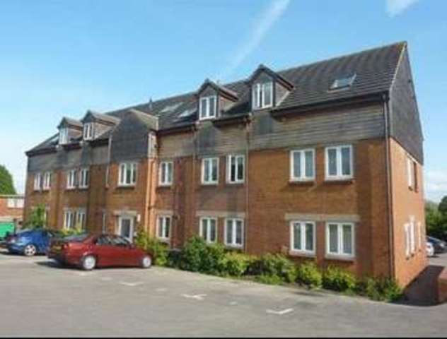  Image of 1 bedroom Flat for sale in Lawrence Crescent Caerwent Caldicot NP26 at 6 Lawrence Crescent Caerwent Caldicot, NP26 5NS