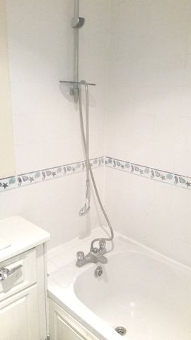  Image of 2 bedroom Flat to rent in Aaron Hill Road London E6 at Aaron Hill Road  London, E6 6NJ