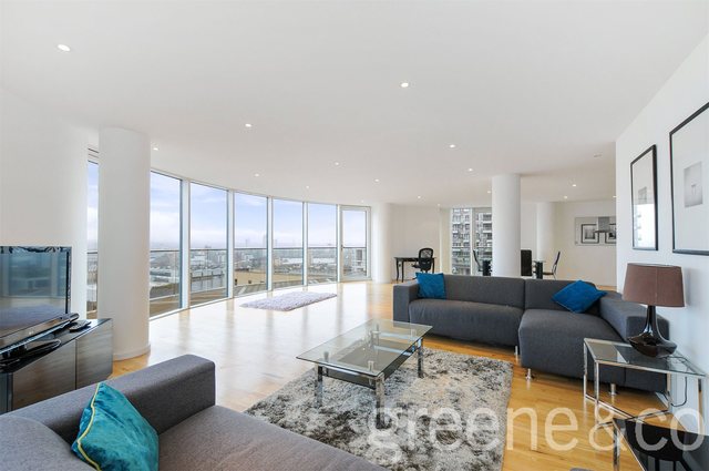  Image of 2 bedroom Detached house to rent in Millharbour London E14 at 37 Millharbour Canary Wharf London Arena, E14 9DL
