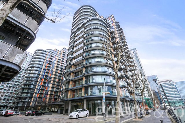  Image of 2 bedroom Detached house to rent in Millharbour London E14 at 37 Millharbour Canary Wharf London Arena, E14 9DL