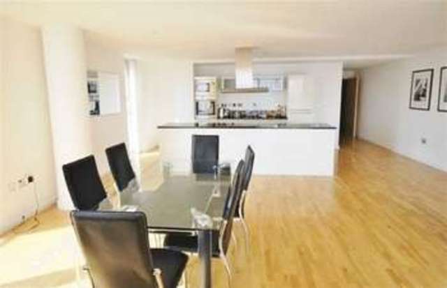  Image of 2 bedroom Flat to rent in Millharbour London E14 at Delete  London, E14 9DL