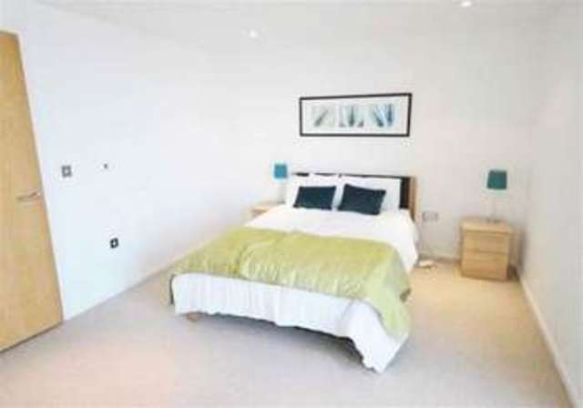  Image of 2 bedroom Flat to rent in Millharbour London E14 at Delete  London, E14 9DL