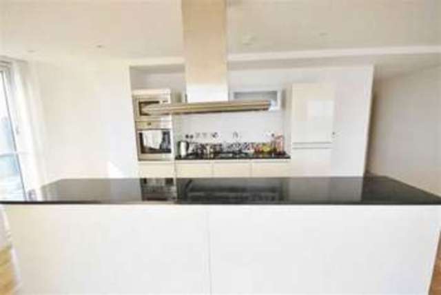  Image of 2 bedroom Flat to rent in Millharbour London E14 at Delete  London, E14 9DL