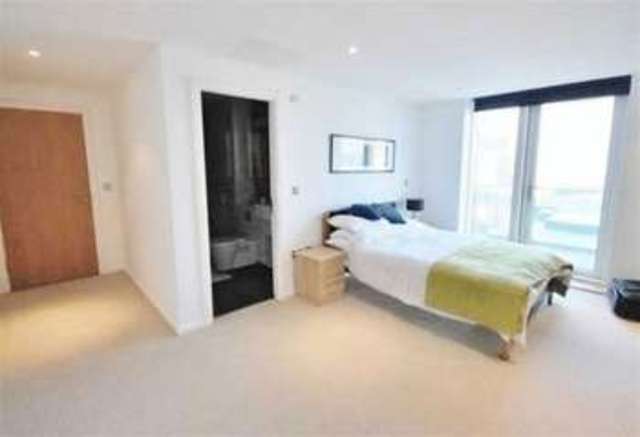  Image of 2 bedroom Flat to rent in Millharbour London E14 at Delete  London, E14 9DL