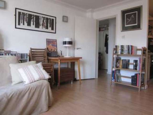  Image of 1 bedroom Flat for sale in Stoke Newington High Street London N16 at Stoke Newington High Street  London, N16 7HF