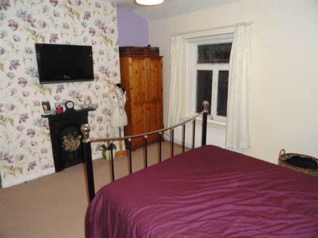  Image of 1 bedroom Terraced house for sale in Ada Street Saltaire Shipley BD18 at Saltaire, Shipley, BD18 4PJ