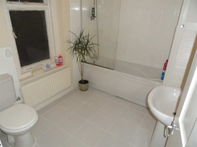  Image of 1 bedroom Terraced house for sale in Ada Street Saltaire Shipley BD18 at Saltaire, Shipley, BD18 4PJ
