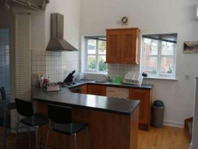  Image of 2 bedroom Flat to rent in Adcocks Close Loughborough LE11 at Adcocks Close  Loughborough, LE11 1HZ