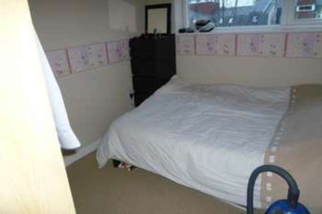 Image of 2 bedroom Terraced house to rent in Addenbrookes Road Newport Pagnell MK16 at Newport Pagnell, MK16 9FD