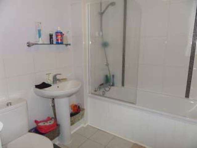  Image of 2 bedroom Flat for sale in Addenbrookes Road Newport Pagnell MK16 at Newport Pagnell, MK16 9FD