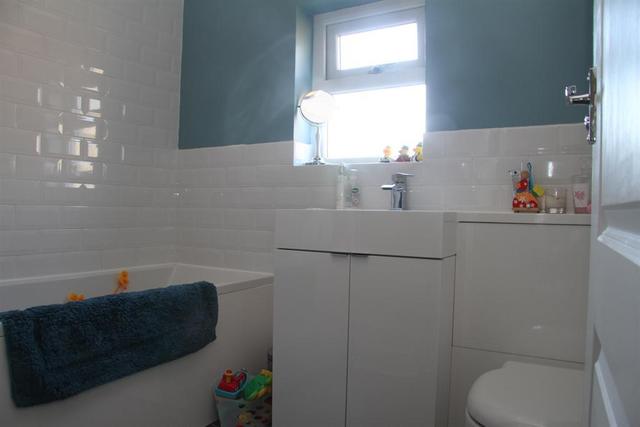  Image of 3 bedroom Terraced house for sale in Aire View Yeadon Leeds LS19 at Yeadon Leeds Yeadon, LS19 7TL