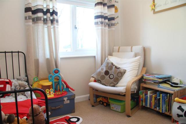  Image of 3 bedroom Terraced house for sale in Aire View Yeadon Leeds LS19 at Yeadon Leeds Yeadon, LS19 7TL