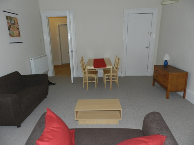  Image of 2 bedroom Flat to rent in Albert Avenue Glasgow G42 at Queens Park Glasgow Glasgow, G42 8RE