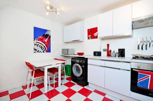  Image of 3 bedroom Flat for sale in Albion Grove London N16 at Albion Grove  Stoke Newington, N16 8RE