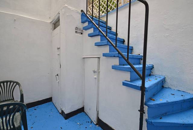  Image of 1 bedroom Flat for sale in Albion Parade London N16 at Albion Parade  Stoke Newington, N16 9LD